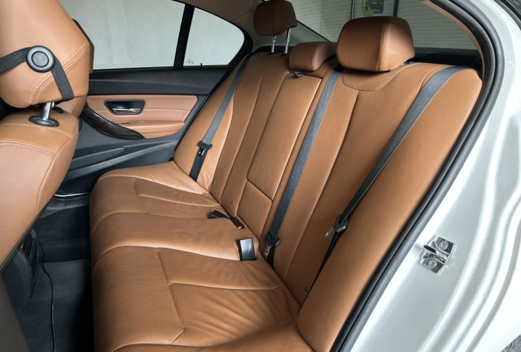 BMW Série 3 320iA 184ch Luxury