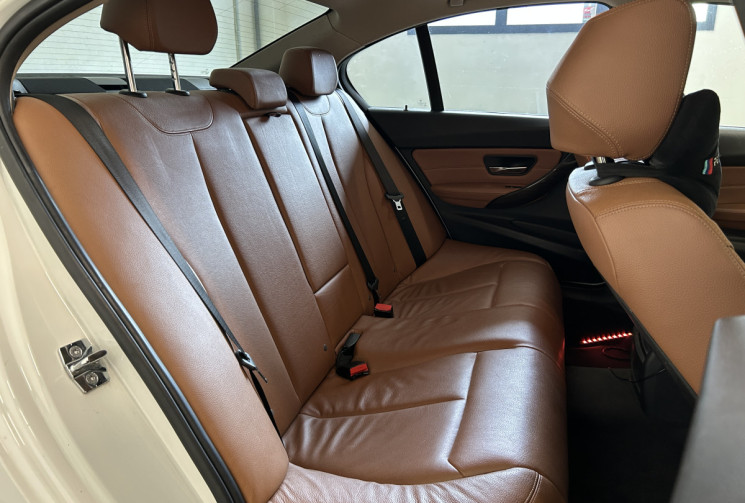BMW Série 3 320iA 184ch Luxury