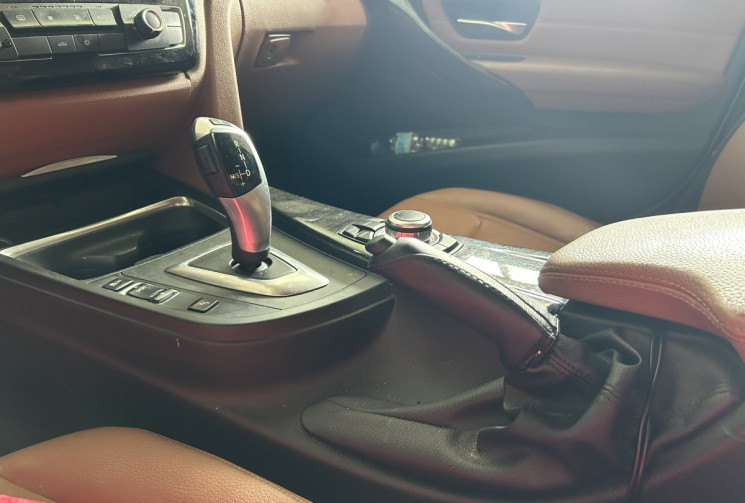 BMW Série 3 320iA 184ch Luxury