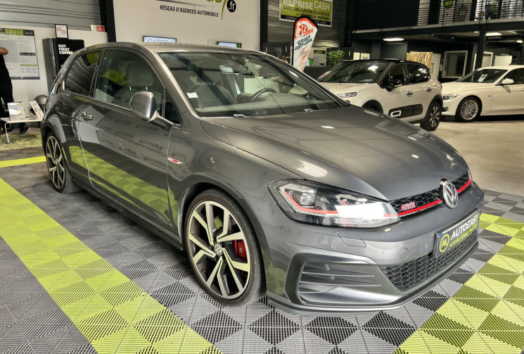 Volkswagen Golf 245CH GTI 3P PERFORMANCE DSG7