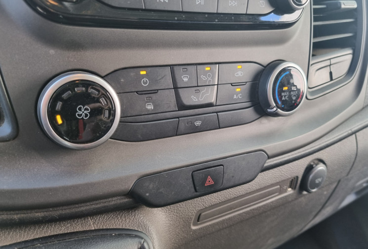 Ford TRANSIT CUSTOM FG 300 L2H1 2.0 EcoBlue 130 Hybrid Ambiente