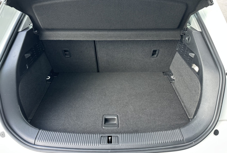 Audi A1 II 1.0 TFSI 95 ch ULTRA METROPOLITAN - TOIT OUVRANT - FEUX LED