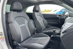 Audi A1 II 1.0 TFSI 95 ch ULTRA METROPOLITAN - TOIT OUVRANT - FEUX LED