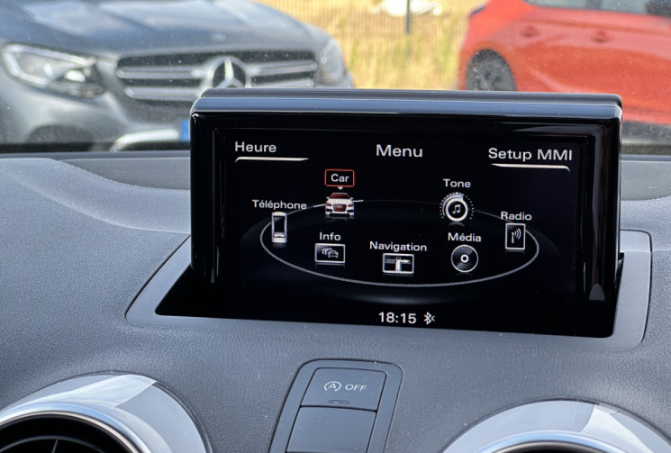 Audi A1 II 1.0 TFSI 95 ch ULTRA METROPOLITAN - TOIT OUVRANT - FEUX LED