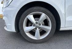 Audi A1 II 1.0 TFSI 95 ch ULTRA METROPOLITAN - TOIT OUVRANT - FEUX LED