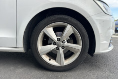 Audi A1 II 1.0 TFSI 95 ch ULTRA METROPOLITAN - TOIT OUVRANT - FEUX LED