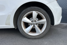 Audi A1 II 1.0 TFSI 95 ch ULTRA METROPOLITAN - TOIT OUVRANT - FEUX LED