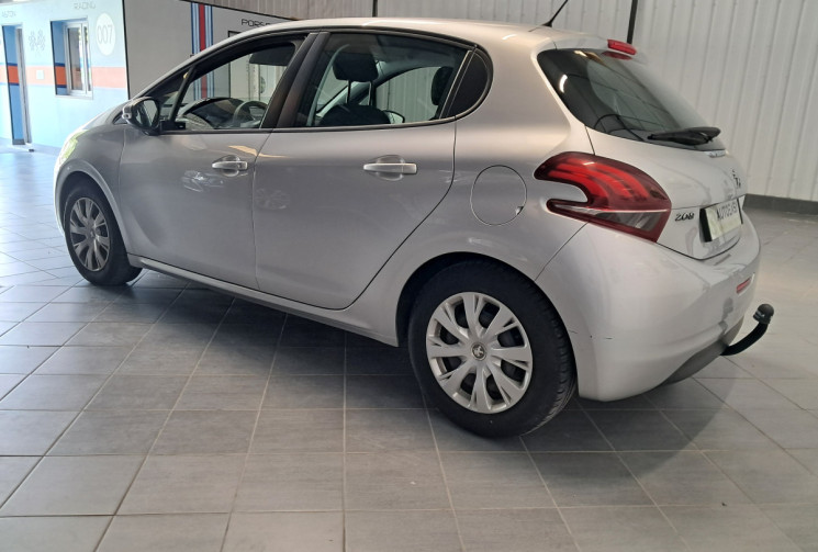 Peugeot 208 Phase 2 1.2 VTi 12V 82 CV ACTIVE  / TBE / distribution neuve / GARANTIE