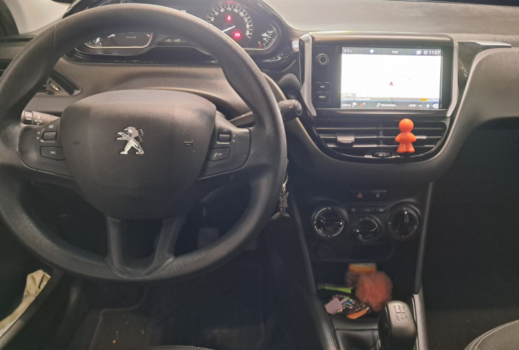Peugeot 208 Phase 2 1.2 VTi 12V 82 CV ACTIVE  / TBE / distribution neuve / GARANTIE
