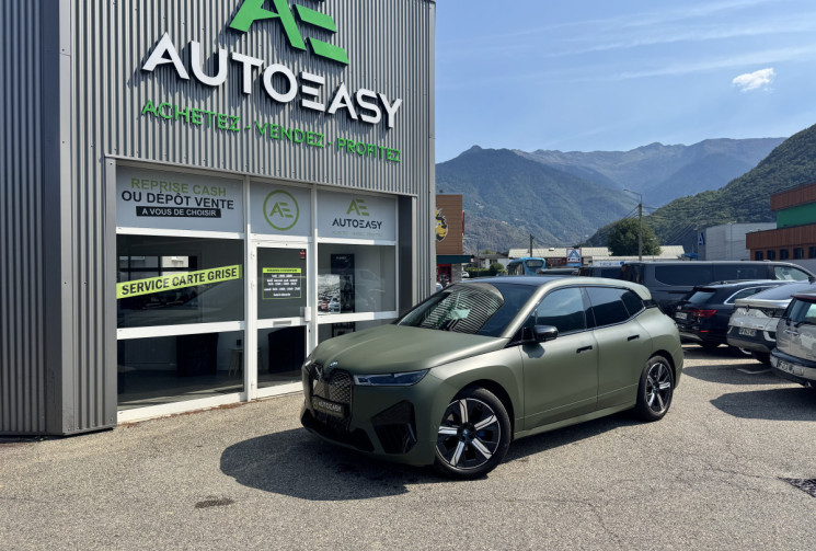 BMW iX xDrive40 326