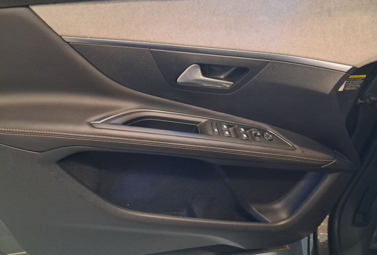 Peugeot 3008 2.0 BLUEHDI 180 GT S&S EAT6 - TBE - CAM 360 HIFI FOCAL - ENTR DISTRI OK - GARANTIE 