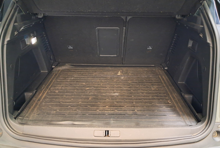 Peugeot 3008 2.0 BLUEHDI 180 GT S&S EAT6 - TBE - CAM 360 HIFI FOCAL - ENTR DISTRI OK - GARANTIE 