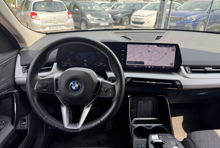 BMW iX2 EDRIVE 20 / PACK PREMIUM 