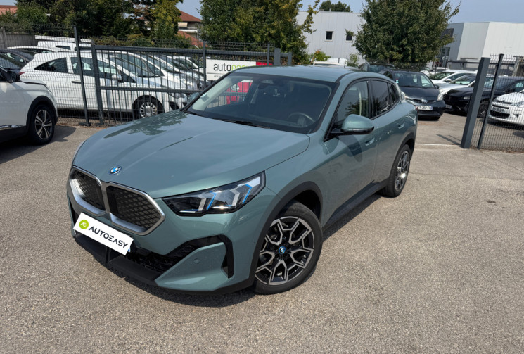 BMW iX2 EDRIVE 20 / PACK PREMIUM 