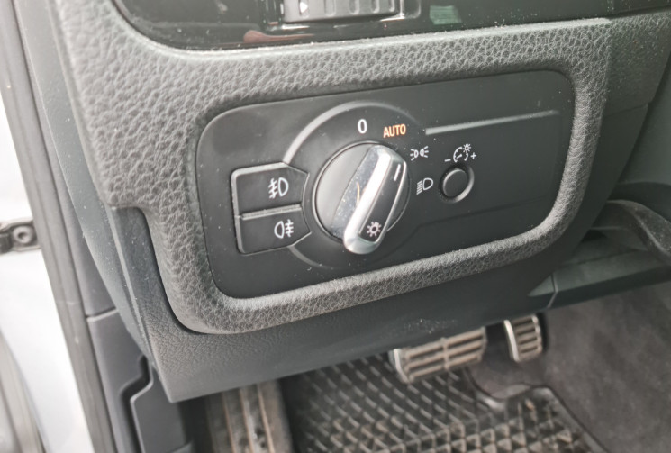 Volkswagen Touareg V8 TIPTRONIC 340 CH CARAT