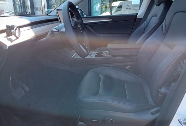 Tesla Model Y Standard RWD 300CH - Première Main