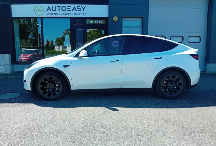 Tesla Model Y Standard RWD 300CH - Première Main