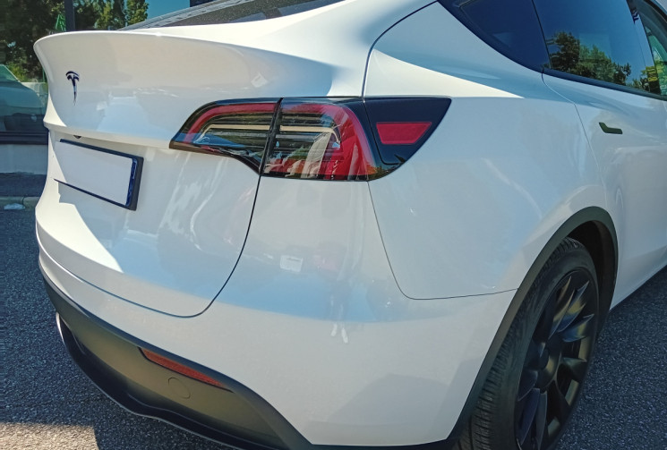 Tesla Model Y Standard RWD 300CH - Première Main