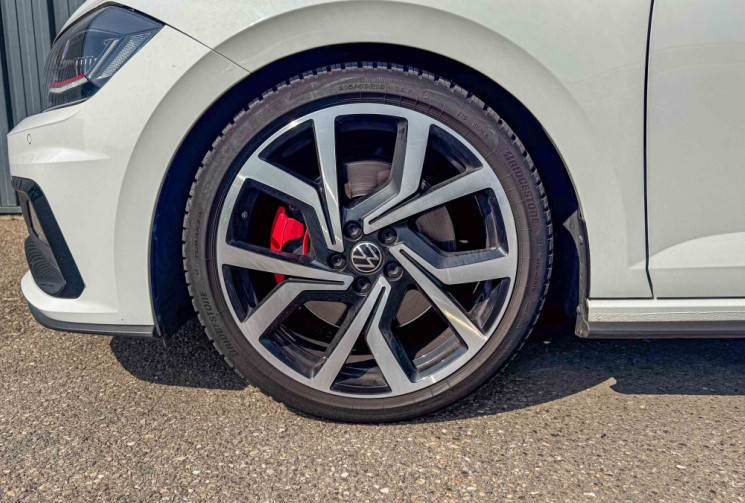 Volkswagen Polo GTI 2.0 TSI 200 DSG 5P CarPlay Camera suivi complet