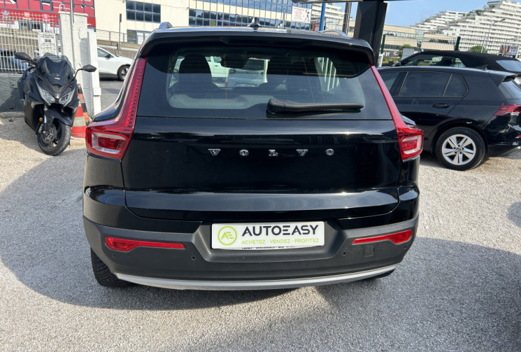 Volvo XC40 D3 150 Ch MOMENTUM GEARTRONIC 8 * CARPLAY * GPS * CAMERA DE RECUL