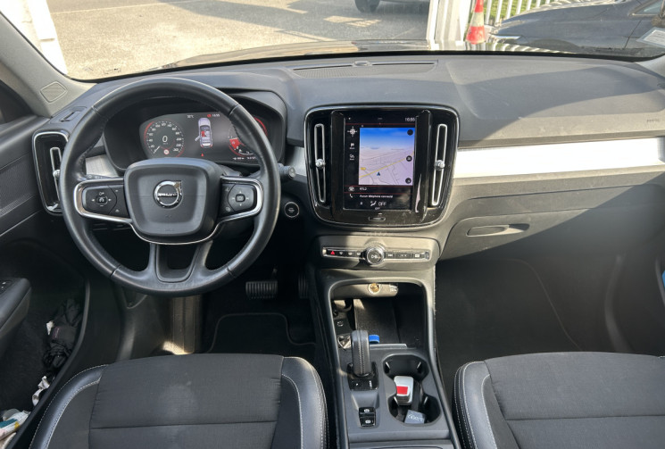 Volvo XC40 D3 150 Ch MOMENTUM GEARTRONIC 8 * CARPLAY * GPS * CAMERA DE RECUL