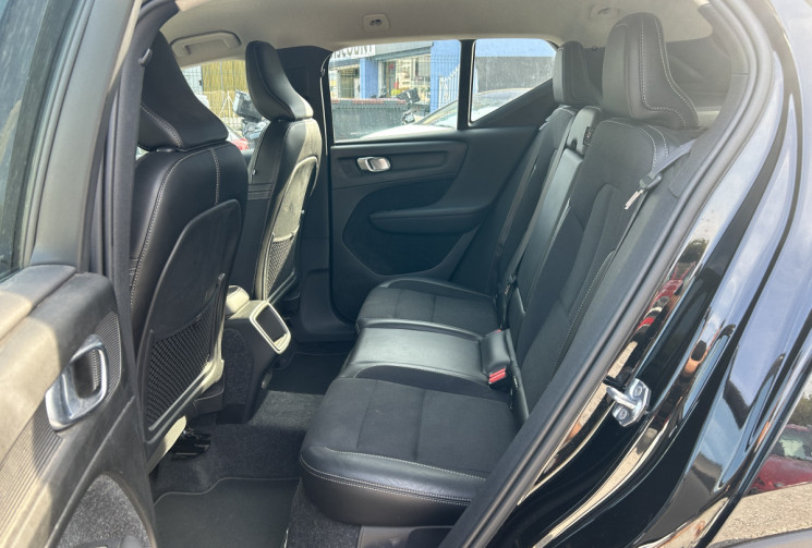 Volvo XC40 D3 150 Ch MOMENTUM GEARTRONIC 8 * CARPLAY * GPS * CAMERA DE RECUL