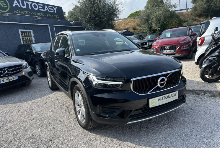 Volvo XC40 D3 150 Ch MOMENTUM GEARTRONIC 8 * CARPLAY * GPS * CAMERA DE RECUL