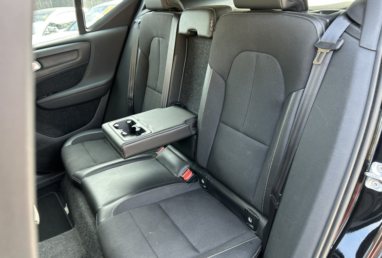 Volvo XC40 D3 150 Ch MOMENTUM GEARTRONIC 8 * CARPLAY * GPS * CAMERA DE RECUL