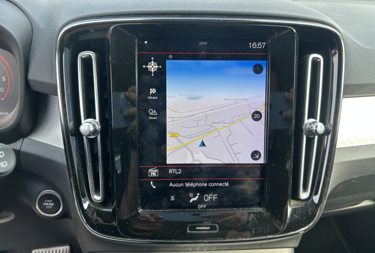 Volvo XC40 D3 150 Ch MOMENTUM GEARTRONIC 8 * CARPLAY * GPS * CAMERA DE RECUL