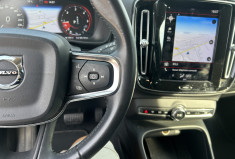 Volvo XC40 D3 150 Ch MOMENTUM GEARTRONIC 8 * CARPLAY * GPS * CAMERA DE RECUL