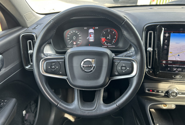Volvo XC40 D3 150 Ch MOMENTUM GEARTRONIC 8 * CARPLAY * GPS * CAMERA DE RECUL