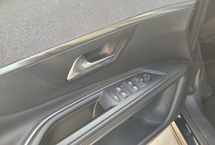 Peugeot 5008 GT LINE1.5 BlueHDi 130ch  S&S EAT8