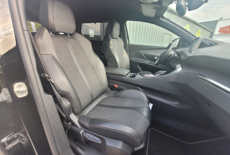 Peugeot 5008 GT LINE1.5 BlueHDi 130ch  S&S EAT8