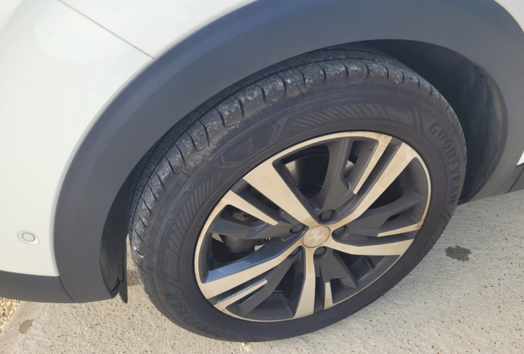 Peugeot 3008 1.2 PURETECH 130 ALLURE S&S