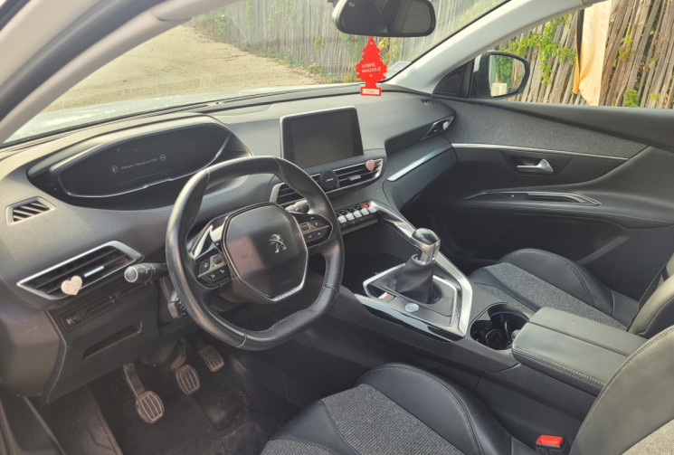 Peugeot 3008 1.2 PURETECH 130 ALLURE S&S