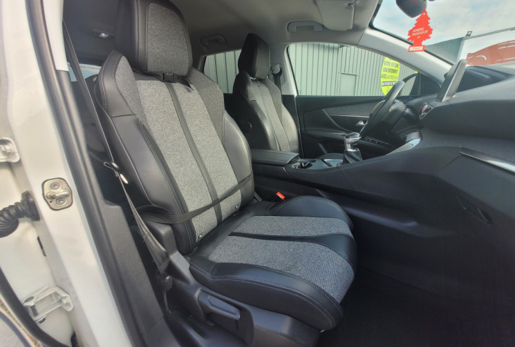 Peugeot 3008 1.2 PURETECH 130 ALLURE S&S