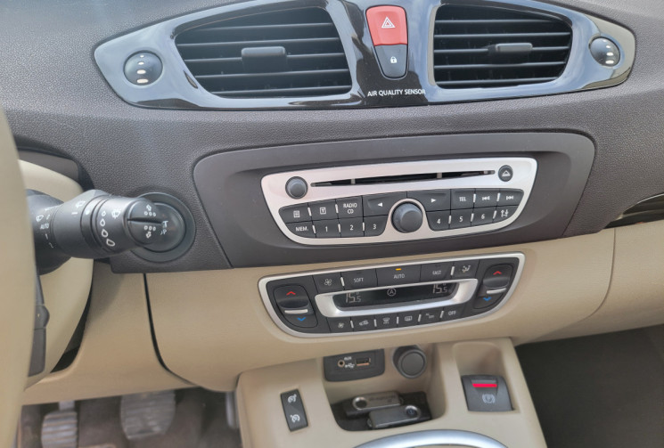 Renault Scénic 1.5 dCi 110 ch FAP Privilège
