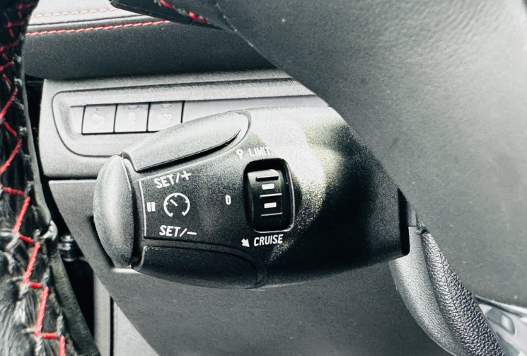 Peugeot 208 1.6 THP 208ch GTI Superbe état