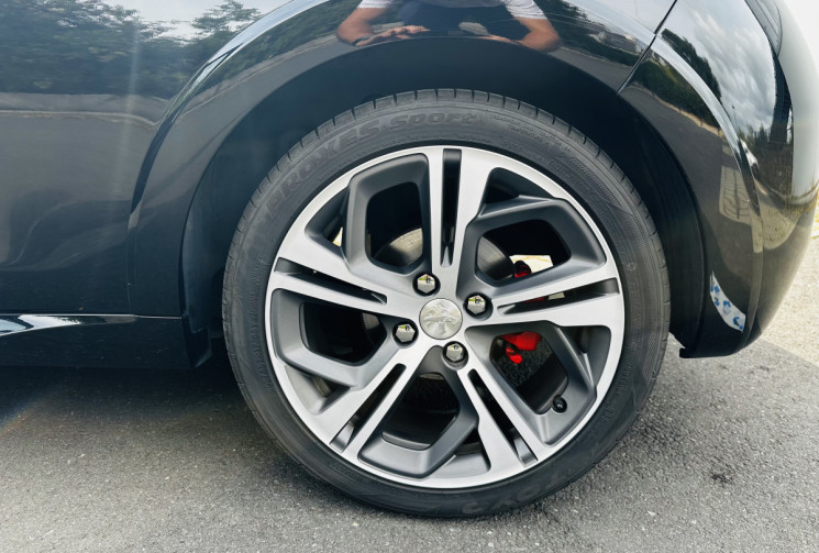 Peugeot 208 1.6 THP 208ch GTI Superbe état