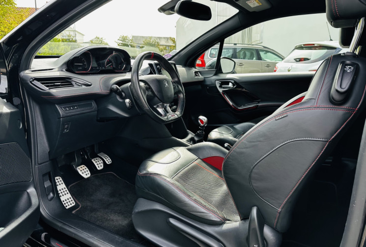 Peugeot 208 1.6 THP 208ch GTI Superbe état