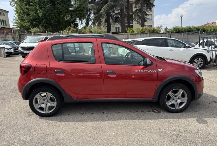 Dacia Sandero Stepway 0.9 TCe 90 ch / Prestige