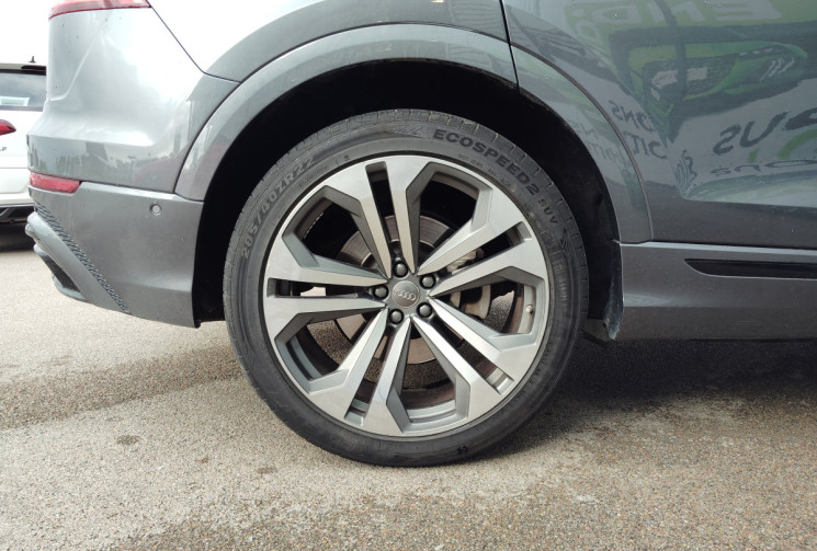 Audi Q8 50 TDI 286ch quattro tiptronic 8