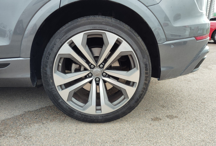 Audi Q8 50 TDI 286ch quattro tiptronic 8