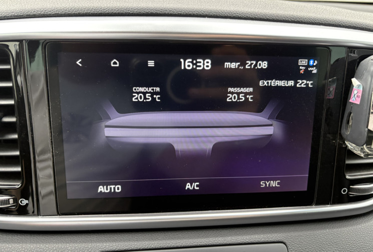 Kia Sportage Black Edition 136 cv 1.6 CRDi Eco-Dynamics+ 4x2 * Carplay * Caméra * Attelage