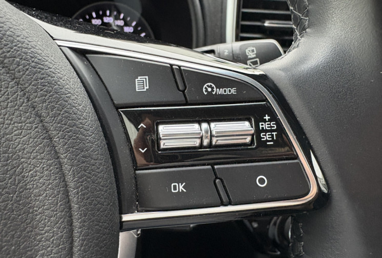 Kia Sportage Black Edition 136 cv 1.6 CRDi Eco-Dynamics+ 4x2 * Carplay * Caméra * Attelage