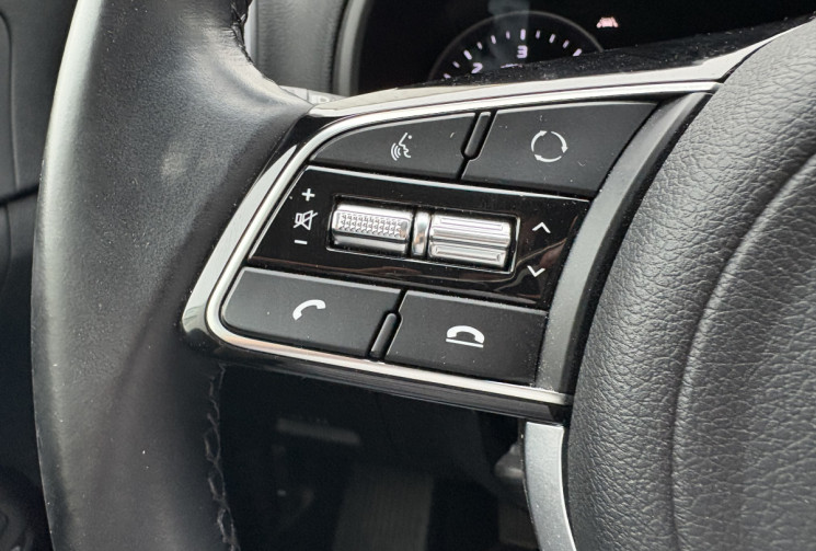 Kia Sportage Black Edition 136 cv 1.6 CRDi Eco-Dynamics+ 4x2 * Carplay * Caméra * Attelage