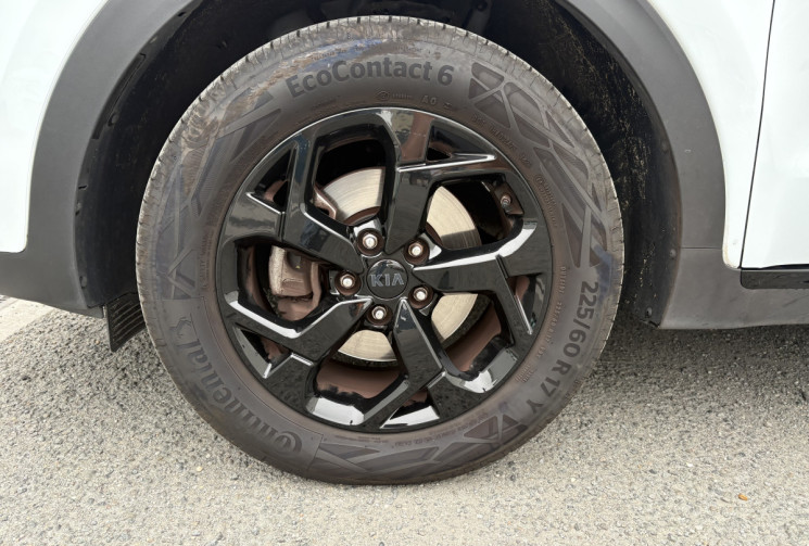 Kia Sportage Black Edition 136 cv 1.6 CRDi Eco-Dynamics+ 4x2 * Carplay * Caméra * Attelage