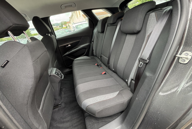 Peugeot 3008 BlueHdi 130 ch / EAT8 / ACTIVE BUSINESS