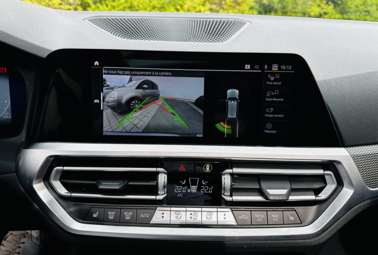 BMW SERIE 3 TOURING (G21) 320dA xDrive 190ch M sport Toit ouvrant pano / Affichage tête haute