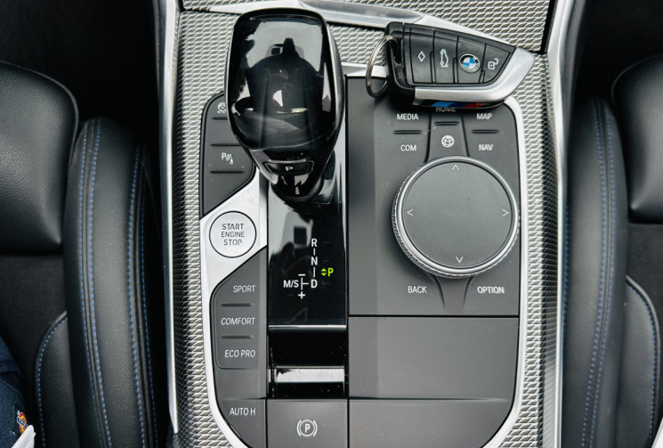 BMW SERIE 3 TOURING (G21) 320dA xDrive 190ch M sport Toit ouvrant pano / Affichage tête haute